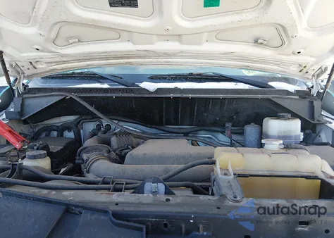 2017 Nissan Nv Cargo Nv2500 Hd S V6 z USA, uszkodzony, nr VIN 1N6BF0LY0HN807655